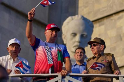 Lisandro Pérez : un changement de régime à Cuba serait compliqué selon un expert.
