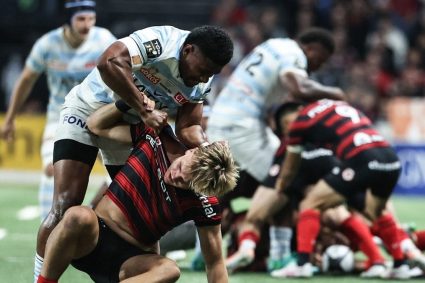 Racing 92 bat le Stade Toulousain, Joshua Brennan marque pour relancer Toulouse dans le Top 6