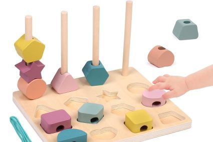 Jeux Montessori Enfant, 3 en 1 Jouet d&rsquo;activité et de Développement Empilable y Enfiler, Enfant Jeu Educatif, Jouets de Tri Bois Cadeau pour Garcon et Fille 2 3 4 5 Ans, Jouets de Perles de Laçage