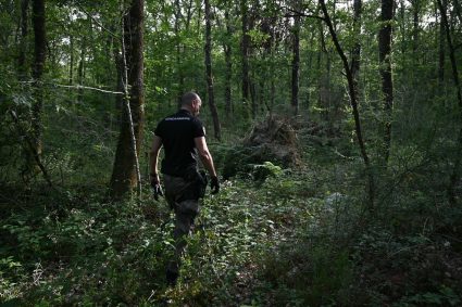 Disparition de Lyhanna : un corps d&rsquo;enfant retrouvé dans le Gers, portant des vêtements similaires.