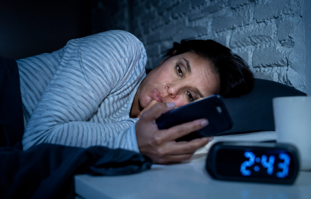 Sommeil : pourquoi les spécialistes alertent sur une fatigue chronique grandissante