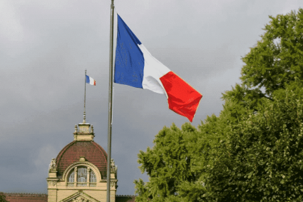 Étudiants algériens en France : sans titre de séjour, des démarches administratives complexes