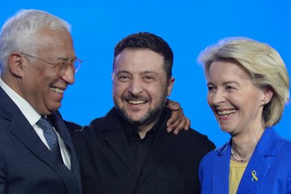 L&rsquo;UE relance les négociations d&rsquo;adhésion de l&rsquo;Ukraine après le retrait du véto hongrois.