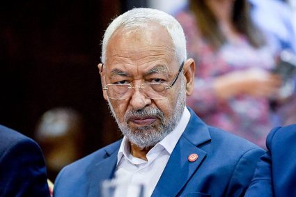 Tunisie : Ghannouchi, ex-président du parlement, condamné à la réclusion à perpétuité.